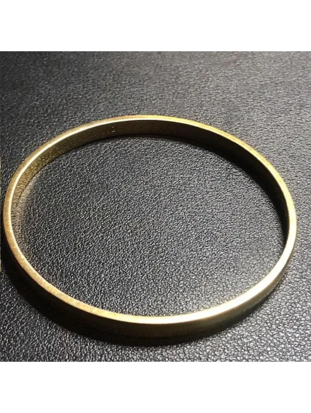 B3337 Kate Spade Bangle Bracelet Heart of Gold Engraved Gold Tone Designer 8" - Picture 2 of 4
